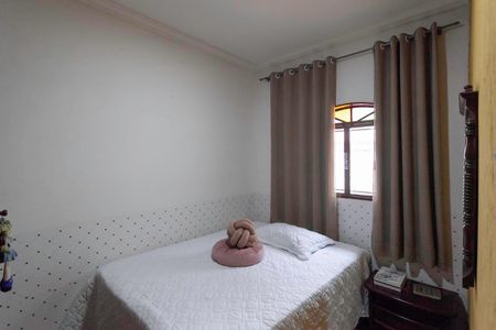 Casa à venda com 525m², 3 quartos e 4 vagas Casa à venda com 525m², 3 quartos e 4 vagasQuarto 1