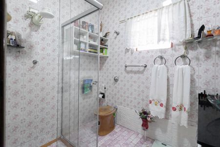 Casa à venda com 525m², 3 quartos e 4 vagas Casa à venda com 525m², 3 quartos e 4 vagasBanheiro social