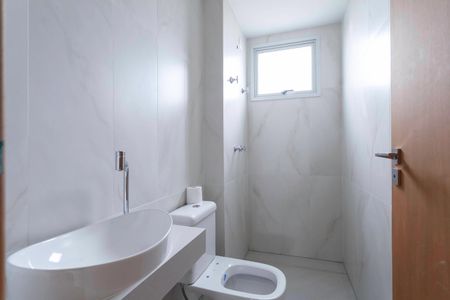 Apartamento à venda com 85m², 3 quartos e 2 vagasBanheiro social