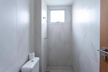 Apartamento à venda com 85m², 3 quartos e 2 vagasBanheiro social