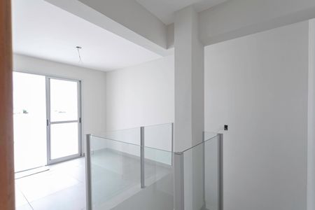 Apartamento à venda com 174m², 4 quartos e 3 vagasCobertura - Sala 2