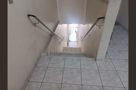 Apartamento para alugar com 158m², 3 quartos e 1 vaga Apartamento para alugar com 158m², 3 quartos e 1 vagaEscada
