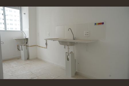 Cozinha de apartamento para alugar com 2 quartos, 44m² em Vila Nova Bonsucesso, Guarulhos