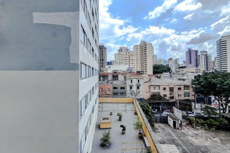 Vista do Quarto  de apartamento para alugar com 1 quarto, 38m² em Aclimação, São Paulo