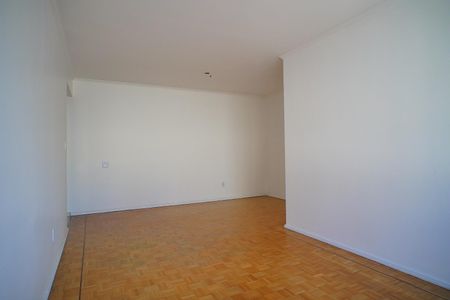 Sala de apartamento para alugar com 3 quartos, 105m² em Moinhos de Vento, Porto Alegre