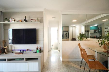 Apartamento à venda com 70m², 2 quartos e 1 vaga Apartamento à venda com 70m², 2 quartos e 1 vagaSala