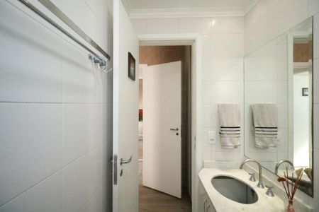 Apartamento à venda com 70m², 2 quartos e 1 vaga Apartamento à venda com 70m², 2 quartos e 1 vagaBanheiro da Suíte