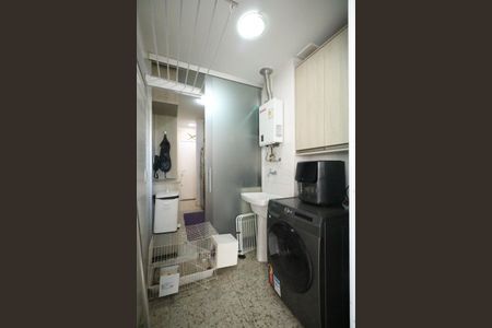 Apartamento à venda com 70m², 2 quartos e 1 vaga Apartamento à venda com 70m², 2 quartos e 1 vagaÁrea de Serviço