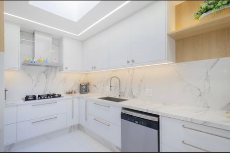 Cozinha de casa à venda com 4 quartos, 424m² em Santo Amaro, São Paulo
