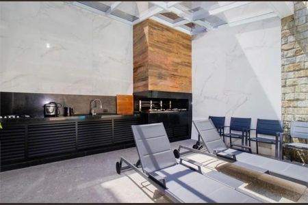 Casa à venda com 424m², 4 quartos e 4 vagas Casa à venda com 424m², 4 quartos e 4 vagasÁrea Comum