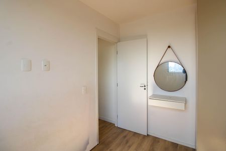 Quarto 2 de apartamento para alugar com 2 quartos, 42m² em Jardim Maria Duarte, São Paulo