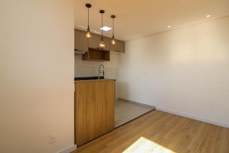 Sala de apartamento para alugar com 2 quartos, 42m² em Jardim Maria Duarte, São Paulo