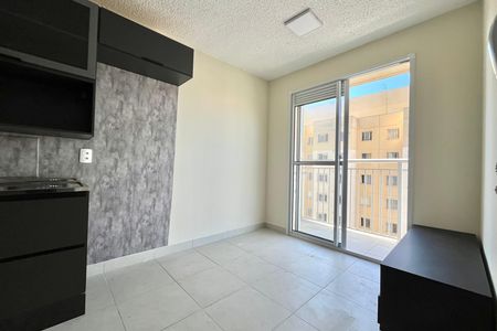 Sala de apartamento para alugar com 1 quarto, 27m² em Jardim Itacolomi, São Paulo