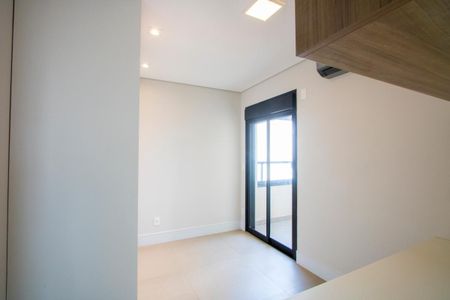 Apartamento à venda com 160m², 3 quartos e 3 vagas Apartamento à venda com 160m², 3 quartos e 3 vagasQuarto 2 - Suíte