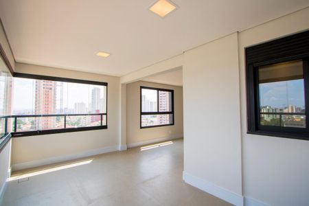 Apartamento à venda com 160m², 3 quartos e 3 vagas Apartamento à venda com 160m², 3 quartos e 3 vagasVaranda da sala