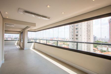 Apartamento à venda com 160m², 3 quartos e 3 vagas Apartamento à venda com 160m², 3 quartos e 3 vagasVaranda gourmet