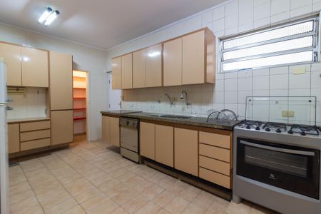 Apartamento à venda com 171m², 3 quartos e sem vagaCozinha