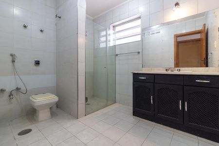 Apartamento à venda com 171m², 3 quartos e sem vagaBanheiro da Suíte