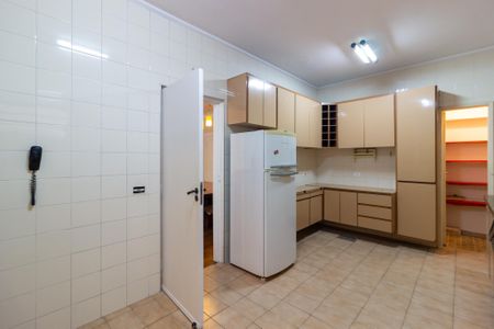 Apartamento à venda com 171m², 3 quartos e sem vagaCozinha