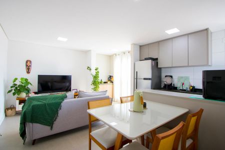 Apartamento à venda com 53m², 2 quartos e 1 vaga Apartamento à venda com 53m², 2 quartos e 1 vagaSala