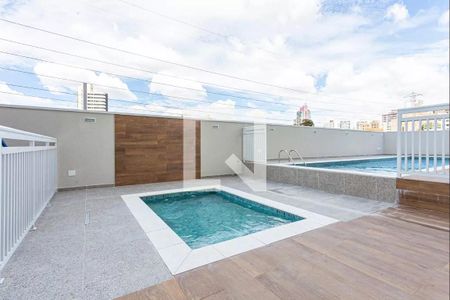 Apartamento à venda com 53m², 2 quartos e 1 vaga Apartamento à venda com 53m², 2 quartos e 1 vagaÁrea comum - Piscina
