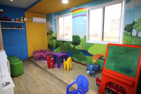 Apartamento à venda com 57m², 2 quartos e 1 vagaÁrea comum - Playground