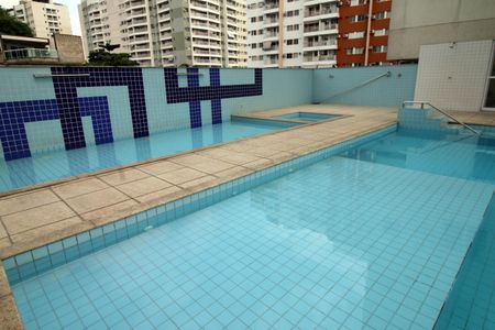 Apartamento à venda com 57m², 2 quartos e 1 vagaÁrea comum - Piscina