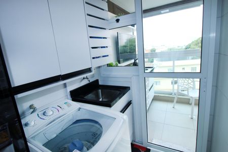 Apartamento à venda com 57m², 2 quartos e 1 vagaÁrea de Serviço