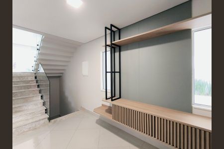 Casa de condomínio à venda com 470m², 4 quartos e 4 vagas Casa de condomínio à venda com 470m², 4 quartos e 4 vagasHall