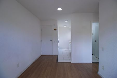 Sala de apartamento para alugar com 2 quartos, 39m² em Jardim Petropolis, Cotia