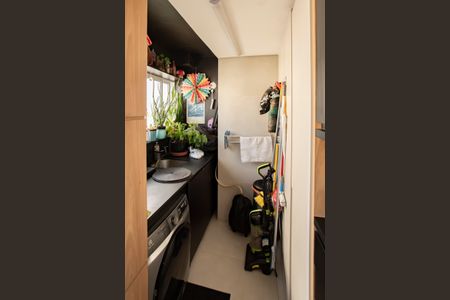 Apartamento para alugar com 65m², 2 quartos e 1 vagaÁrea de Serviço