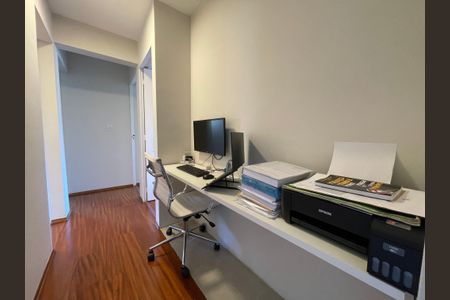 Apartamento à venda com 115m², 3 quartos e 1 vagaEscritório
