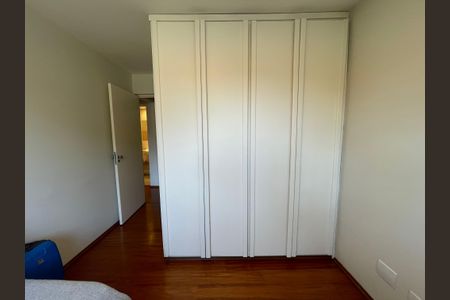 Apartamento à venda com 115m², 3 quartos e 1 vagaQuarto 2