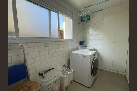 Apartamento à venda com 115m², 3 quartos e 1 vagaÁrea de Serviço