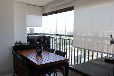 Apartamento à venda com 67m², 2 quartos e 1 vagaVaranda