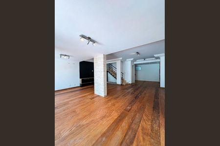 Casa à venda com 3 quartos, 180m² em Residencial Tambore III, Santana de Parnaíba