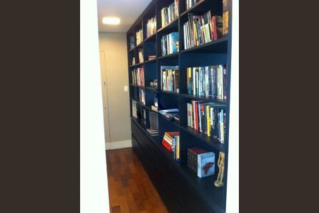 Apartamento à venda com 240m², 3 quartos e 3 vagas