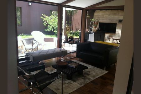 Apartamento à venda com 240m², 3 quartos e 3 vagas