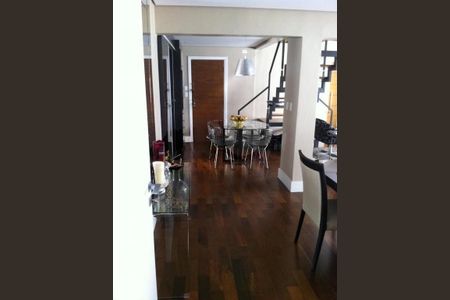 Apartamento à venda com 240m², 3 quartos e 3 vagas