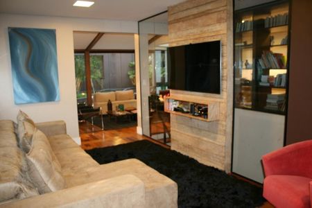 Apartamento à venda com 240m², 3 quartos e 3 vagas