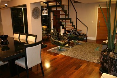 Apartamento à venda com 240m², 3 quartos e 3 vagas