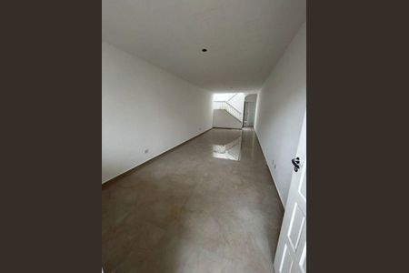 Casa à venda com 3 quartos, 168m² em Rio Pequeno, São Paulo