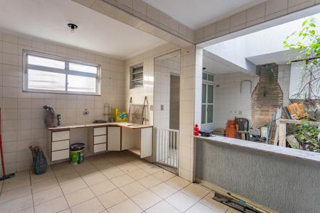 Casa para alugar com 200m², 4 quartos e 2 vagasÁrea de serviço 