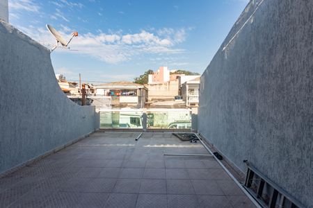 Casa para alugar com 200m², 4 quartos e 2 vagasVaranda da suíte 