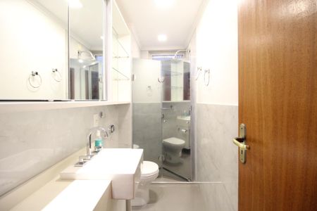 Apartamento à venda com 85m², 2 quartos e 1 vagaBanheiro da Suíte 1