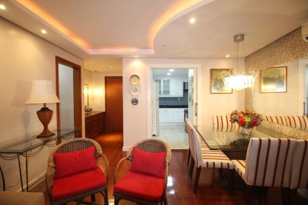 Sala de apartamento para alugar com 2 quartos, 85m² em Petrópolis, Porto Alegre