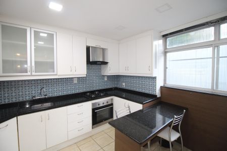 Apartamento à venda com 85m², 2 quartos e 1 vagaCozinha
