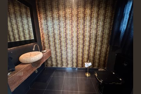 Lavabo de casa para alugar com 5 quartos, 700m² em Vila Inah, São Paulo