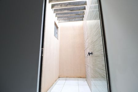 Casa para alugar com 53m², 2 quartos e 2 vagasQuarto 1