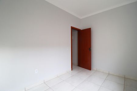 Casa para alugar com 53m², 2 quartos e 2 vagasQuarto 2